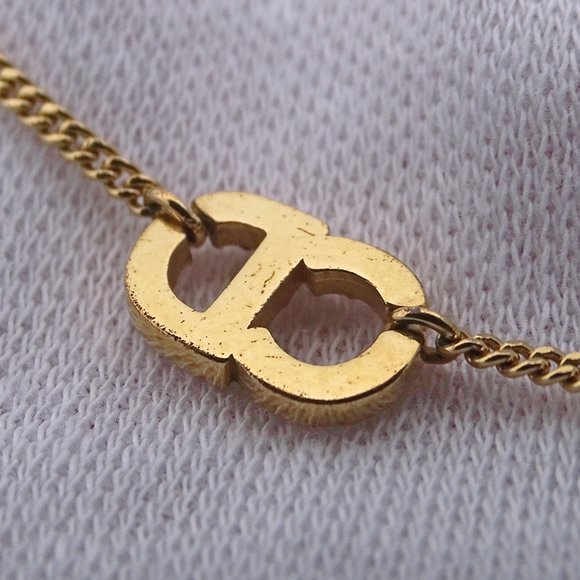 DIOR Gold Pearl Necklace - Picture 11 of 11